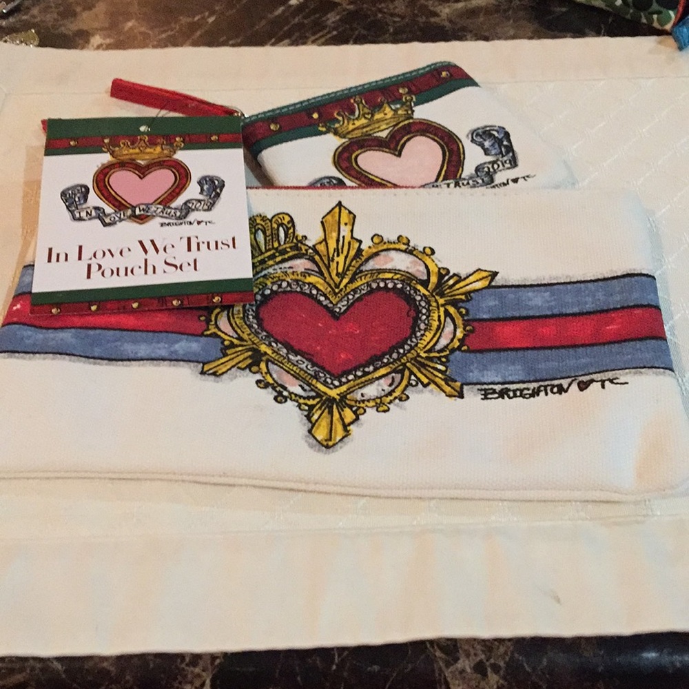 Brighton 2019 pouches.